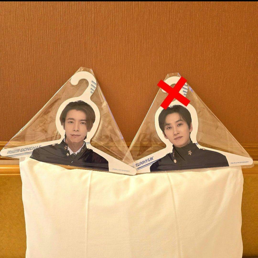 

[Б/У] SUPER JUNIOR D&E Сибуя ПОП-АП Ограниченное издание Вешалка для одежды Донхэ