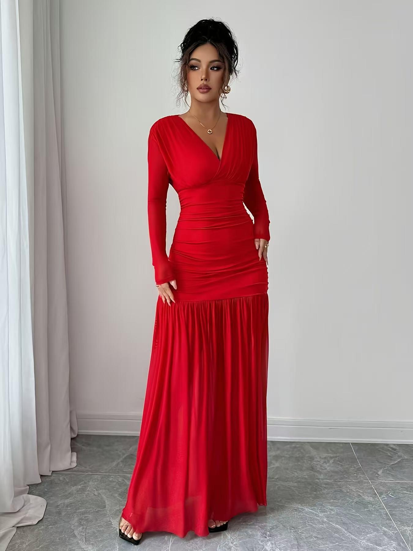 Elegant V-neck Pleated Waist Belted Long Dress 2025 Large красный