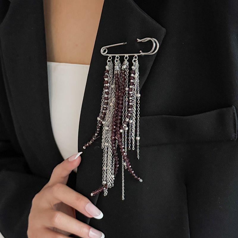 Beaded Crystal Chain Tassel Brooch for Women, European and American 2026 New Trendy Hip-Hop Fashion Internet Celebrity Style Accessory