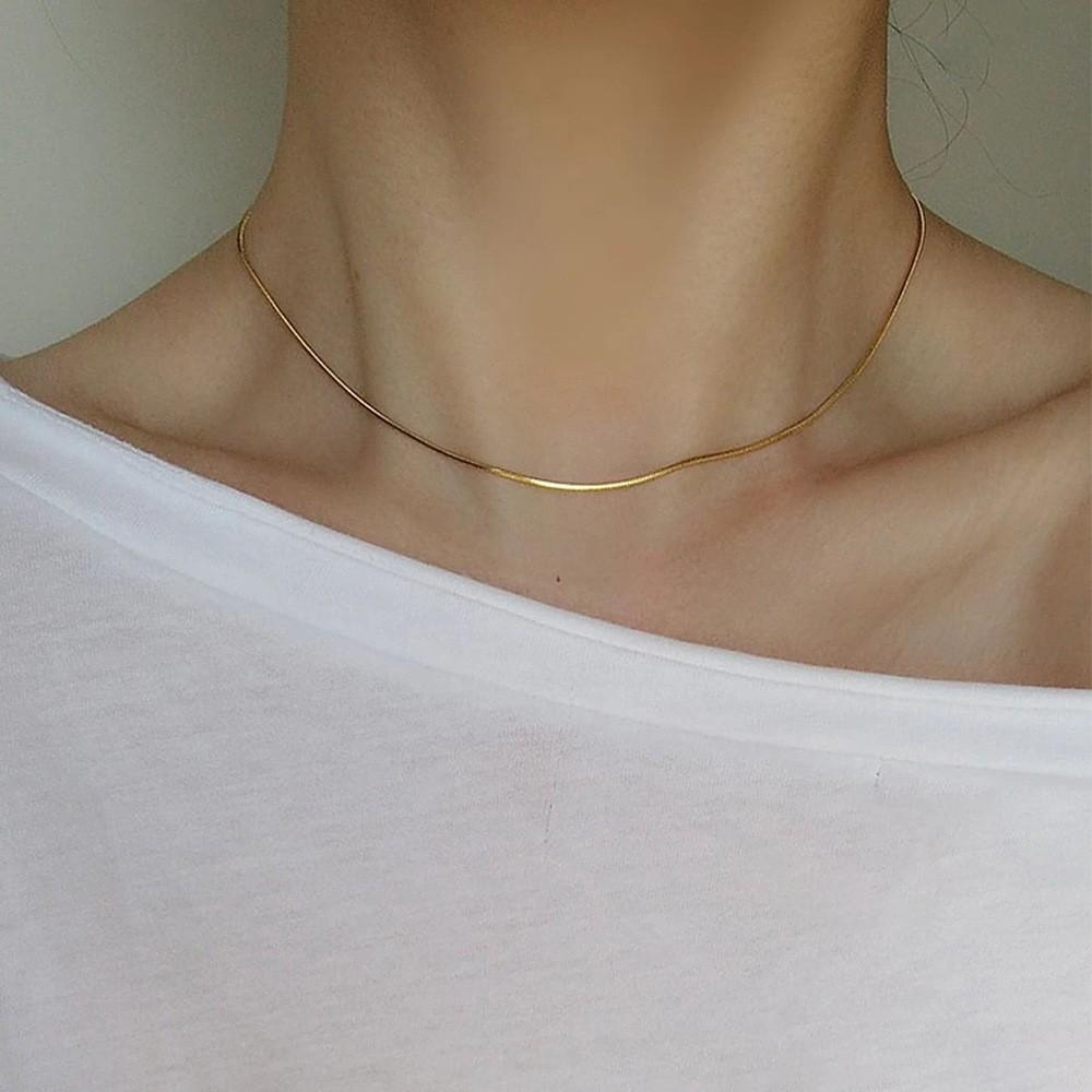 Collana Leggera Elegante Collana Girocollo a Catena Serpente per Donne Gioiello Regalo Catena Sottile Osso di Serpente Regali