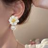 Thousands of Love Thousands of Flowers~ Two Wearing Method Pearl Flower Earrings Niche Design Sense High-end Stud Earrings Femininity Unique Earrings