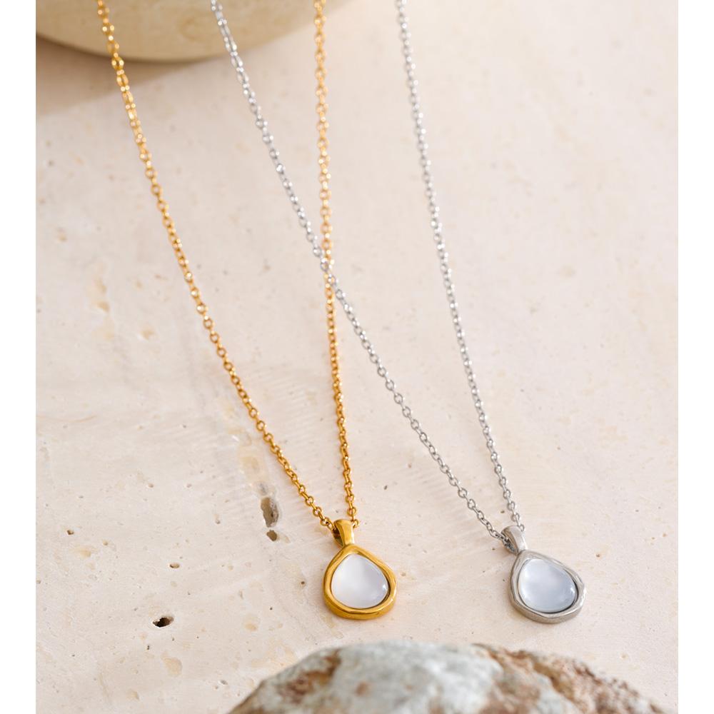 Eetit 2025 Shell Teardrop Pendant Necklace for Women Stainless Steel High Quality Popular Jewelry Accessories Gift