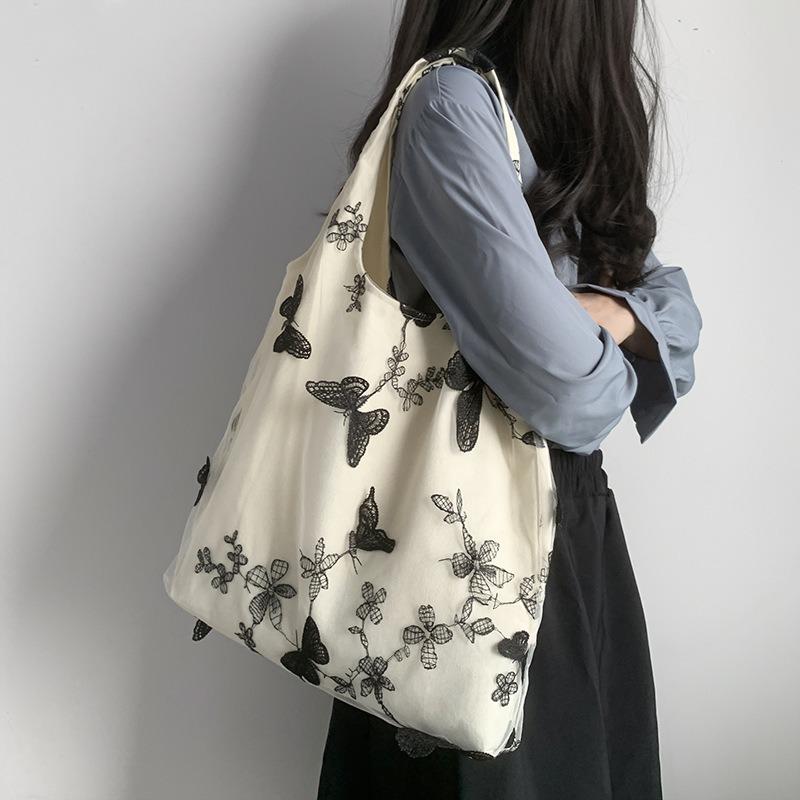 Super Beautiful Embroidery Black Butterfly Canvas Bag Lace Casual Travel Women's Bag