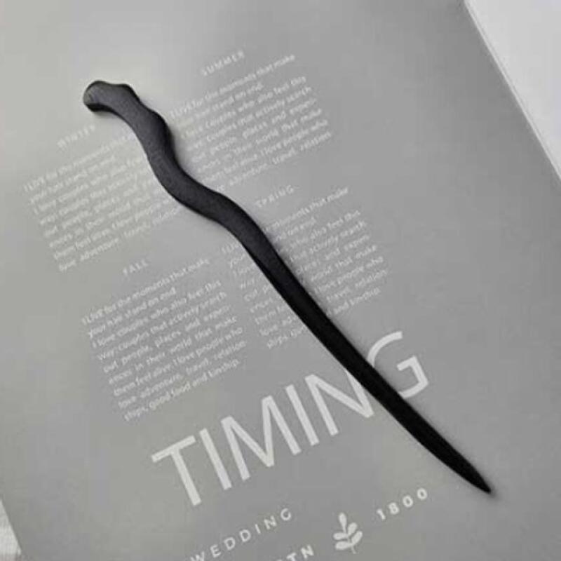 

Classic black wooden hairpin (wave-shaped)