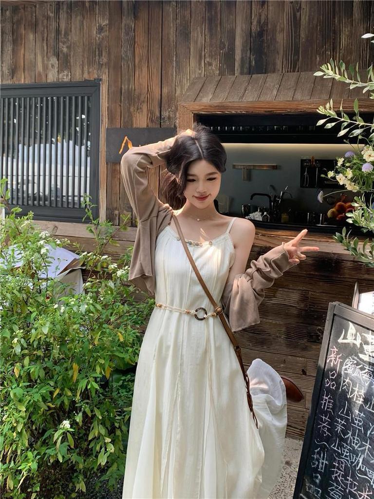 Weißes, böhmisches Spaghettiträgerkleid in großen Größen für Damen – Sommerliches Strandkleid