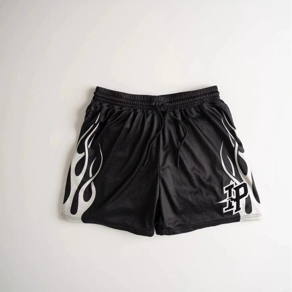 Unisex Basketballshorts im amerikanischen Stil aus schnelltrocknendem Mesh - Sommerflammendesign