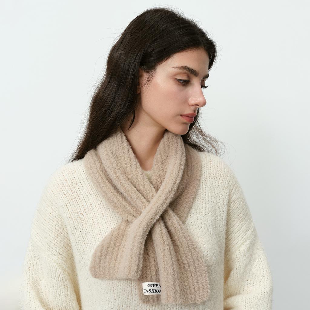 Designer's New Autumn and Winter Personality Sweet and Versatile Warm Cross High-end Knitted Scarf Small Scarf Women