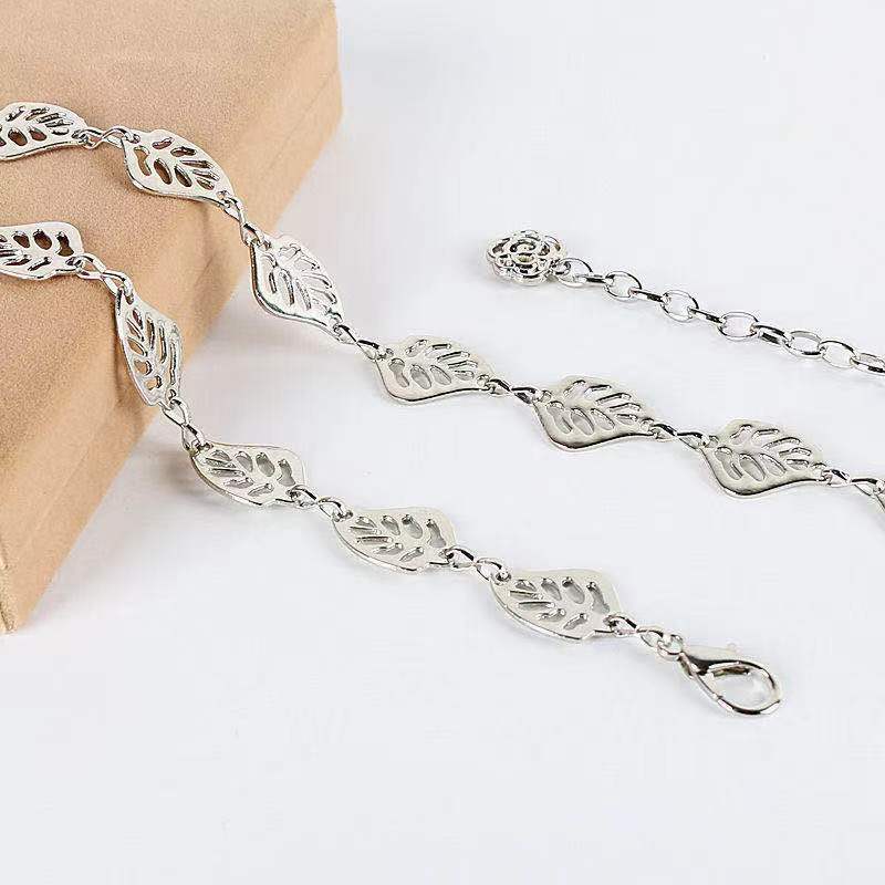 Retro Metal Leaf Waist Chain Women's Dress Is Fashionable and Versatile. The Chain-decorated Belt Goes Well with The Skirt and Shirt