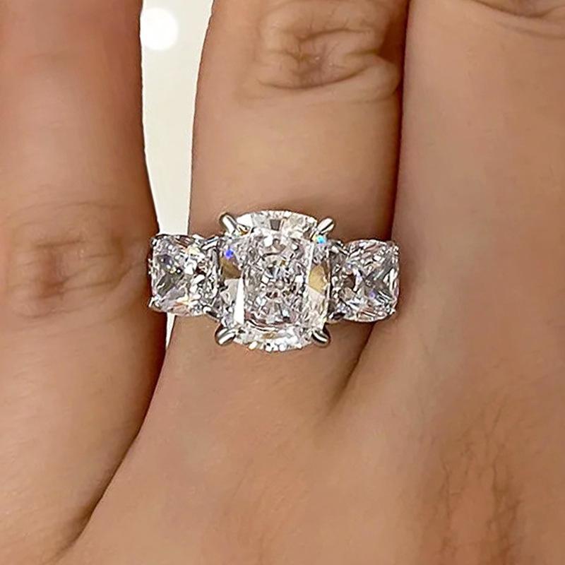 

Cao Shi Elegant Princess Cut Diamond Statement Ring for Banquet Occasions Size 10