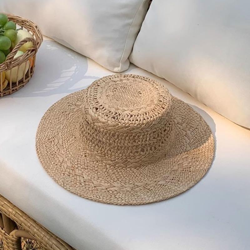 

2025 New Hand Woven Raffia Sun Hats Women Retro Fashion Flat Top Panama Cap Wide Brim Straw Hat Hollow Breathable Top Beach Hat