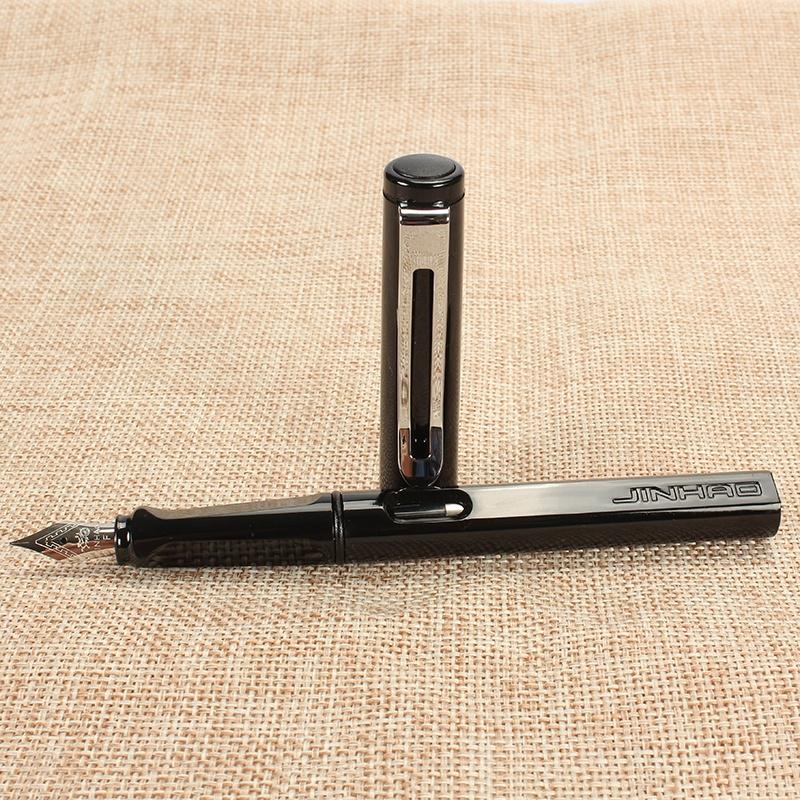 

Перьевая ручка Mediun Nib 599 Black с серебряной отделкой