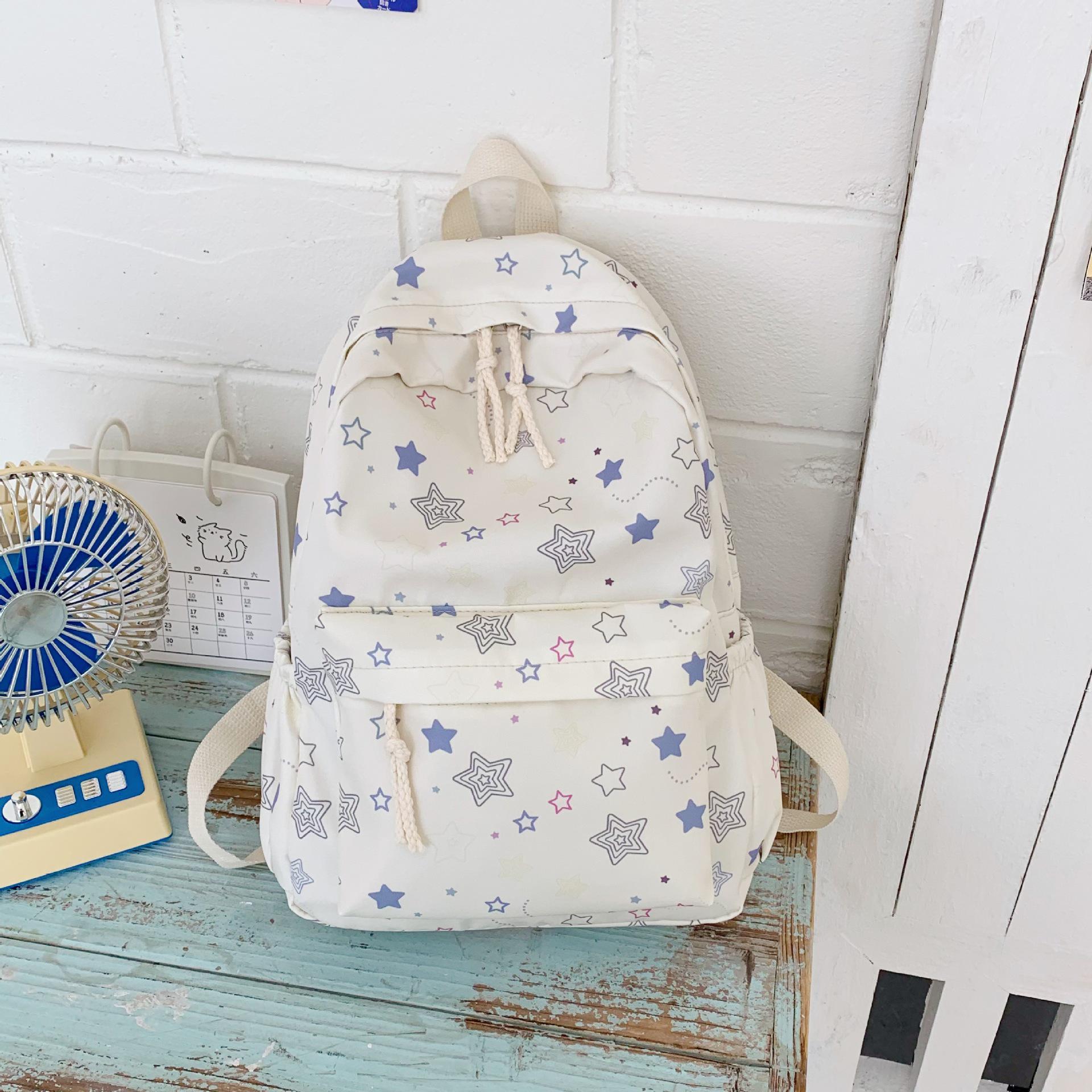 

Cute Versatile Waterproof Backpack: Durable, Lightweight, Large Capacity for Commuting and Outdoor Travel One Size