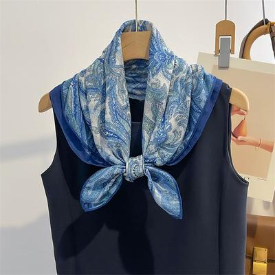 Accessoires – Schals & Tücher