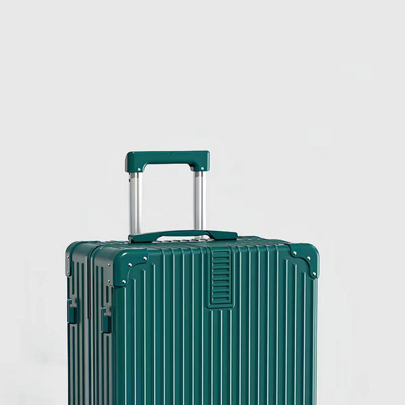 Leather Spinner Suitcase with Pull Handle, Large Capacity, Combination Lock - Perfect for Women, Men, and Students.
