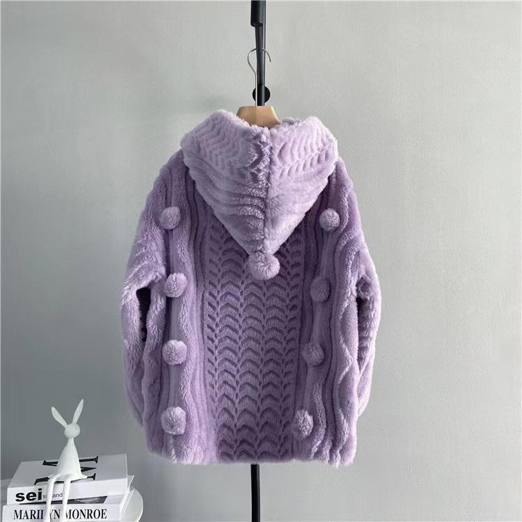 Autumn and winter new lamb wool hooded wool ball sheep shearing medium and long fur young coat thick fur