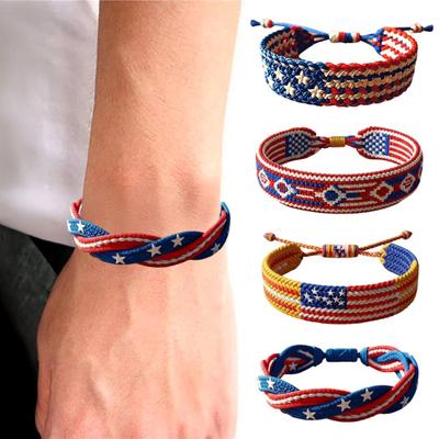 Patriotisches gewebtes Armband Handgefertigtes rot-weiß-blau geflochtenes Armband Boho Seilarmband für Schmuck zum 4. Juli