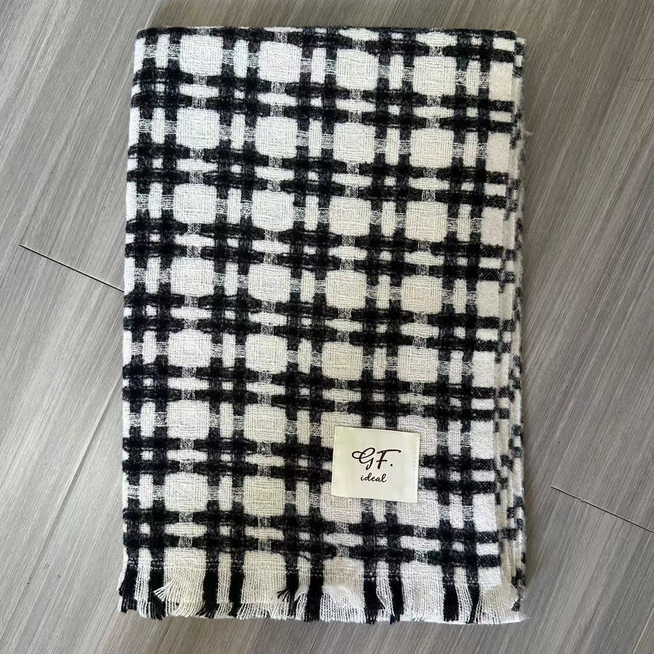 

Geometric Checkerboard Plaid Scarf Women s Autumn Winter Versatile Warm Student Couple Thick Neck Warmer Men s