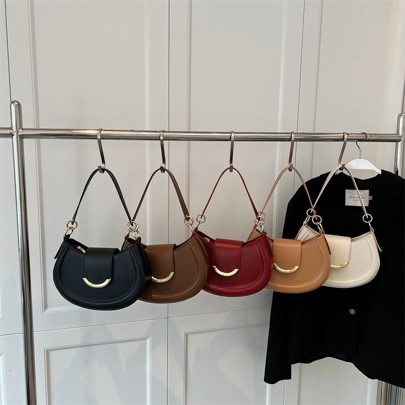 Saddle Shoulder Bags For Women 2026 New Small Women Underarm Bag High Quality Leather Women's Crossbody Bags Handbags And Purses