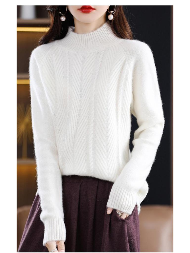 2024 Stylish Women's Sweater: Trendy Half-High Collar, Thick Autumn & Winter Top