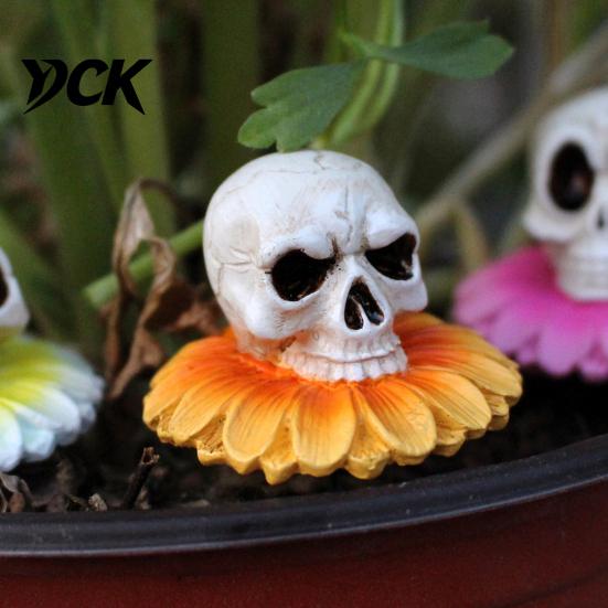Halloween Skull Garden Stakes 3Pcs/Set Stakes, Chrysanthemum Yard Resin Decorative Plant Flower Ornaments for Lawn Patio Bed Decoration
