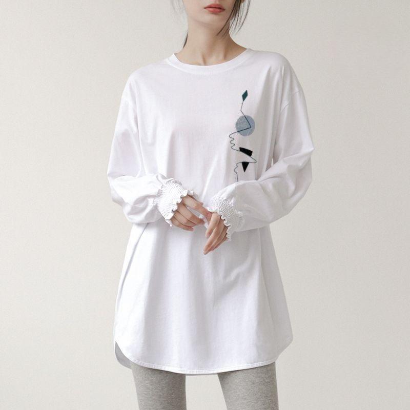 Chic White Long Sleeve Tee with Curved Hem and Cinched Cuff Closure Tops