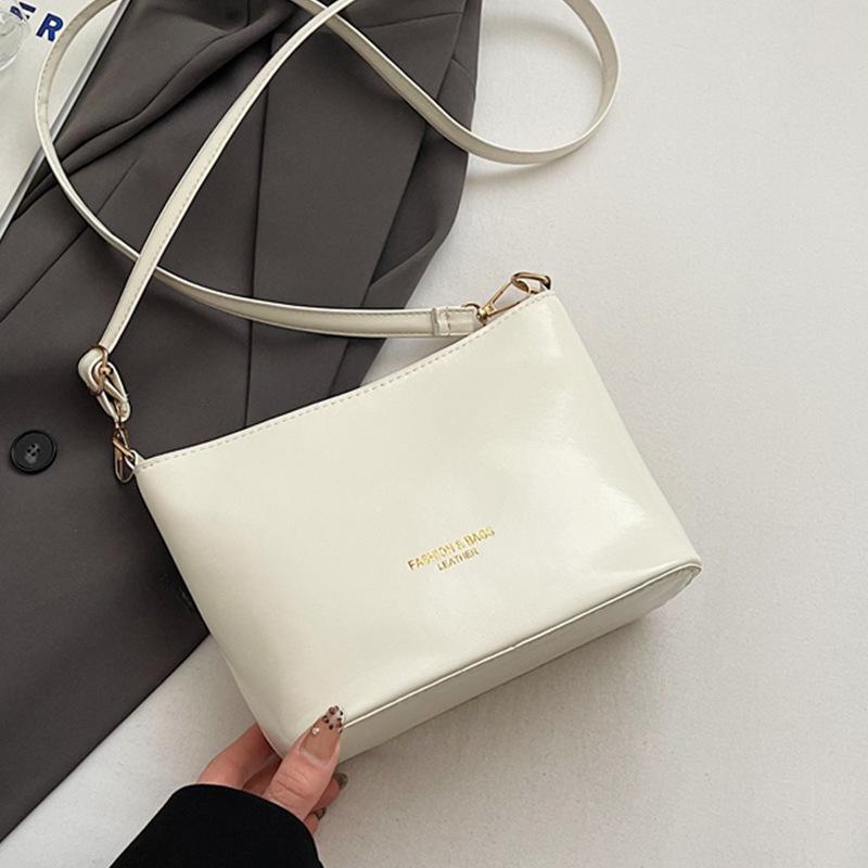 High-end Niche Bucket Bag for Women's New Trendy Crossbody Bag for Women Ins Niche Versatile Shoulder Chain Bag