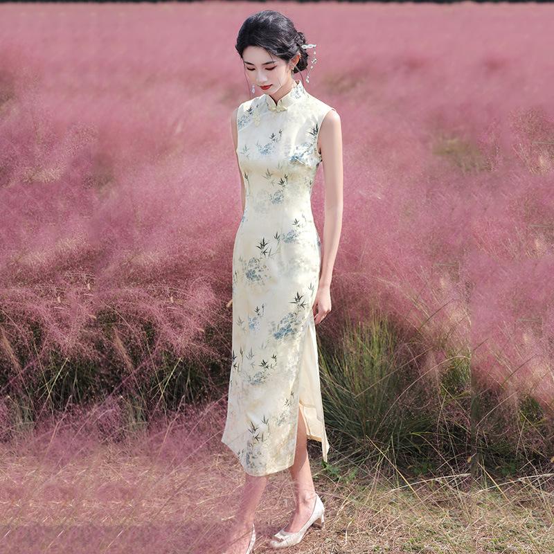 Sleeveless national style new Chinese long cheongsam improved young women's high sense retro slim daily can be worn in summer