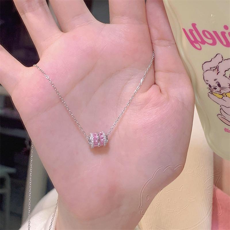Pink Small Waist Necklace for Women, Ins Niche Design, Sweet and Light , Unique Minimalist Style, Zircon Pendant Collarbone Chain