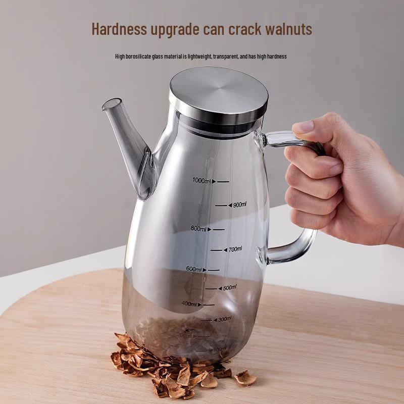 Glass Oil Dispenser: Leak-Proof, Precise Measurement for Cooking Oils, Soy Sauce, or Vinegar. Perfect for Your Kitchen.