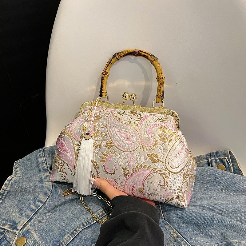 Portable shoulder messenger bag, Chinese style pearl embroidery bag, new Chinese bag, retro dinner bag, clutch bag, women's bag.