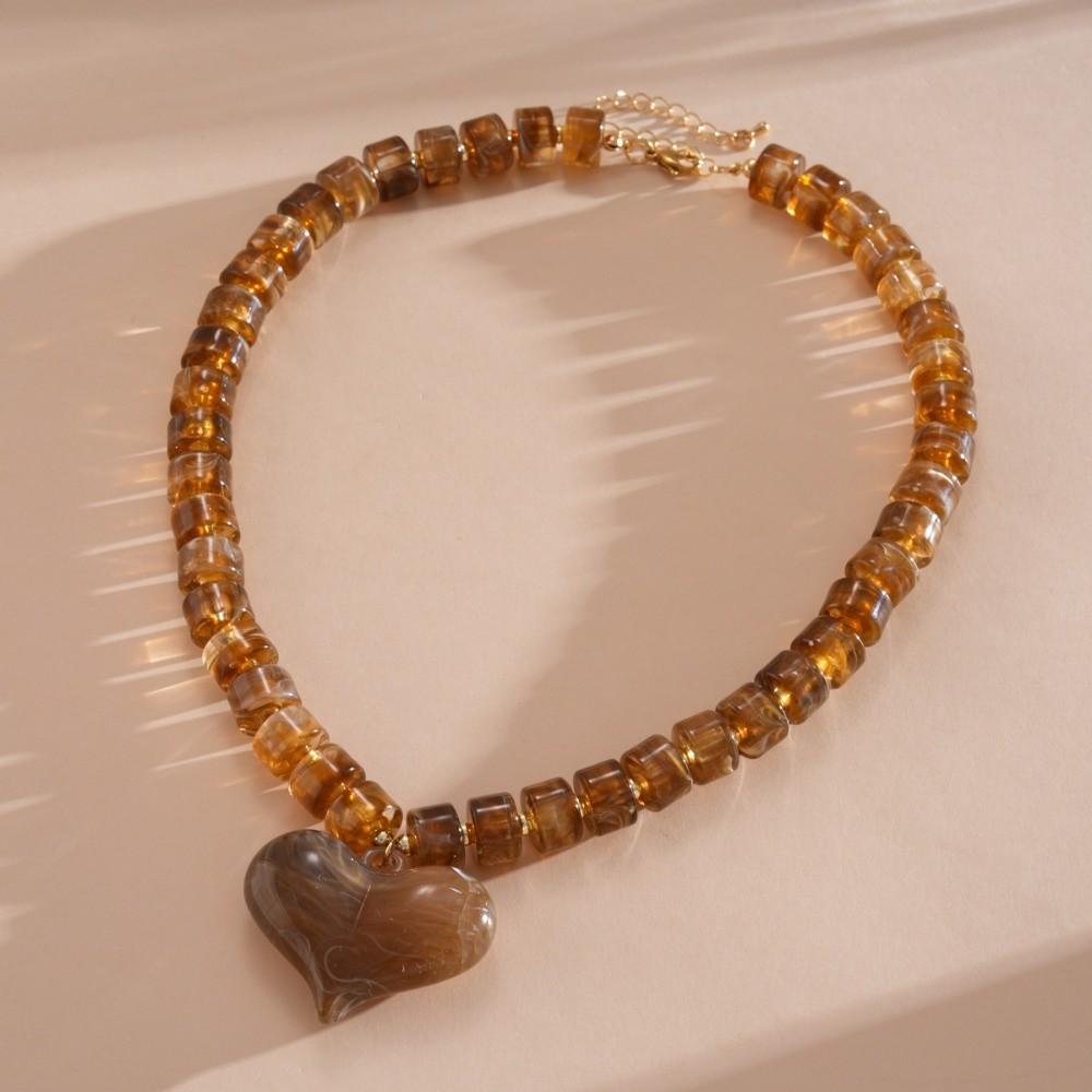 Choker Acrylic Love Heart Necklace Acrylic Sweater Chain Women Clavicle Necklace  Travel