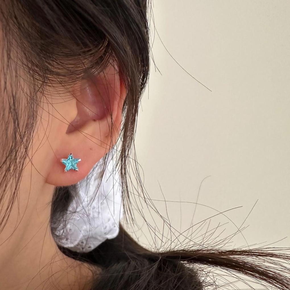 Women's Silver Pentagonal Cubic Star Minimalist Earrings