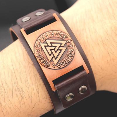 Vintage Nordic Totem Viking Triangle Bracelet Charming Men's Leather Bracelet New Fashion Hip Hop Punk Jewelry Accessories Party