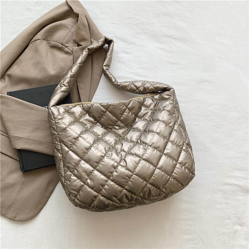 Stylish Canvas Tote Bag For Women With Unique Design Spacious And Trendy For Daily Use