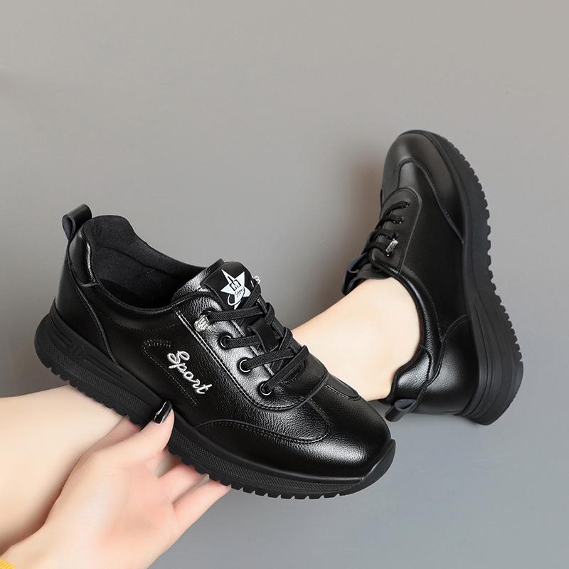 New Autumn Winter Fashion Non Slip Women's Comfort Warm Sneakers Mother High Top Thick Sole Soft Leather Shoes