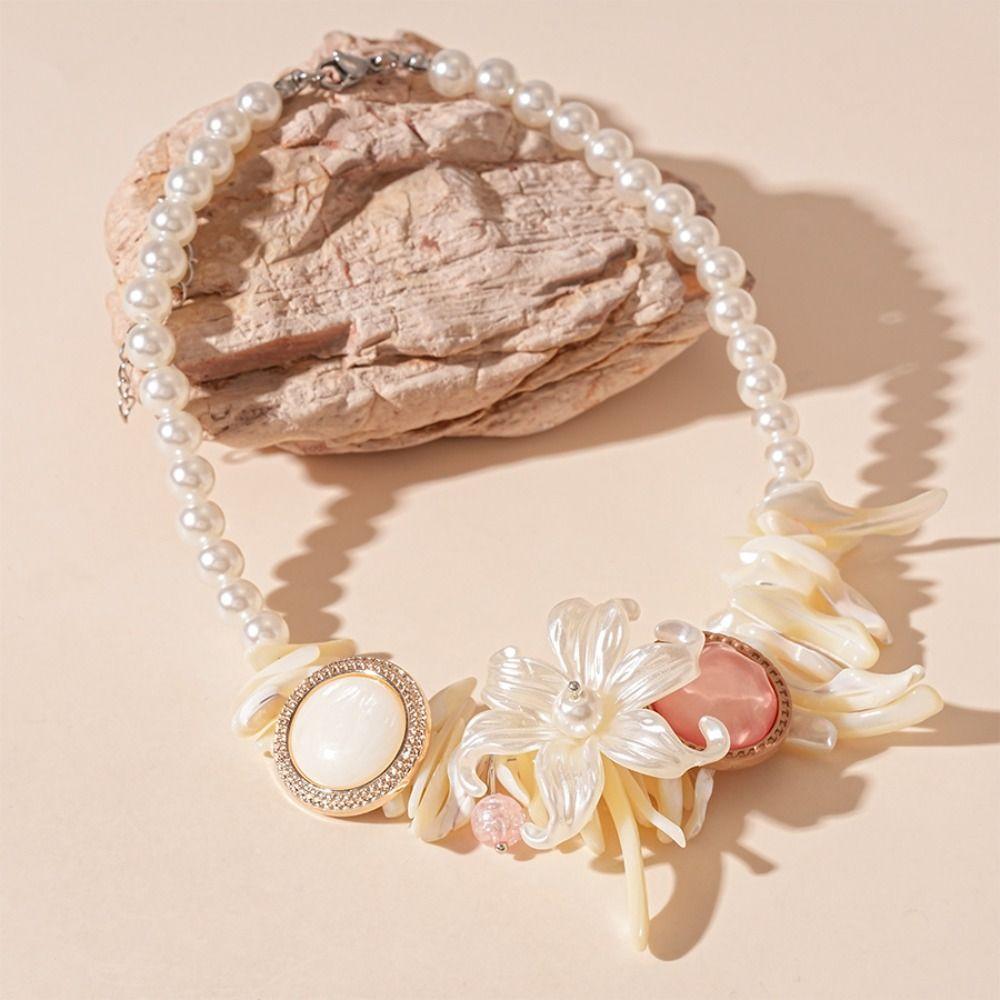 Petal Beach Necklace Jewelry Resin Pearl Beaded Choker Creative Iris Flower Pendant Necklace  Women