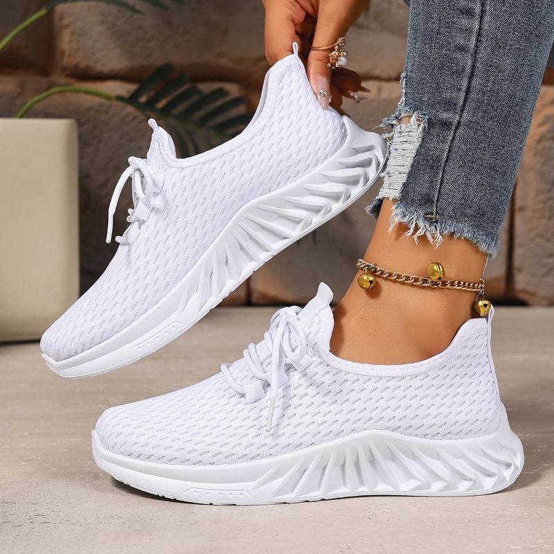 Shoes Women's New Lightweight Casual Shoes Running Shoes Breathable and Not Tired Feet Women's Shoes Soft-soled Sports Shoes Women