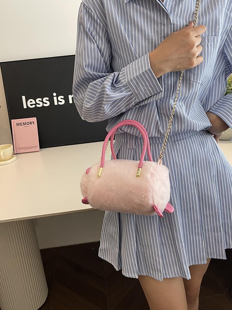 Plush Capybara Bucket Bag For Women With Zipper Closure And Crossbody Style For Daily Use
