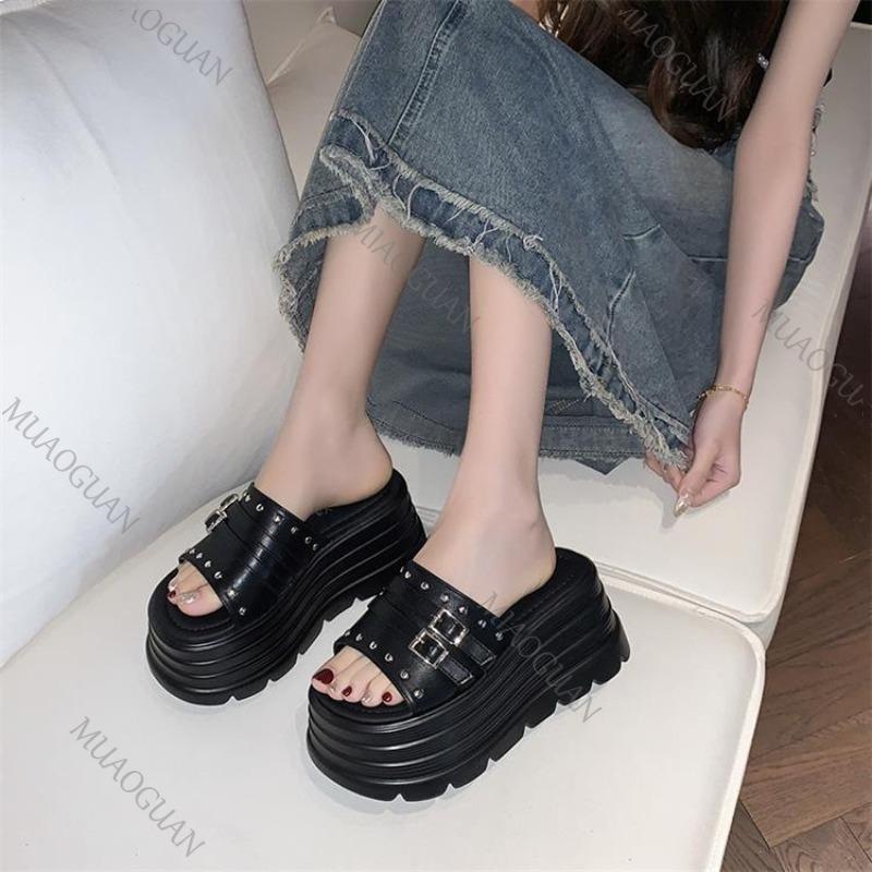 Fashion Thick Bottom Heightening Sandals Slippers Summer Outside 8cm High Heels Female Slipper Fashion Versatile Platform Beach Slides