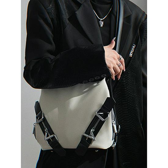 

2026 Women s High-End College Style Backpack: Versatile, Dark, Sweet, and Cool One-Shoulder Crossbody Tote Bag білий