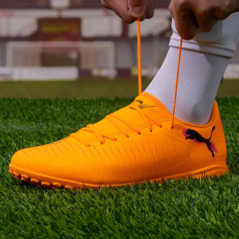 

PUMA Unisex TT Stud Football Training Shoes L
