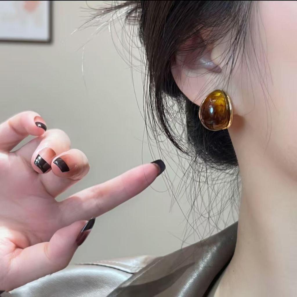 Melaude Amber Teardrop Ear Cuffs: Women's Luxury, Versatile Fashion Earrings
