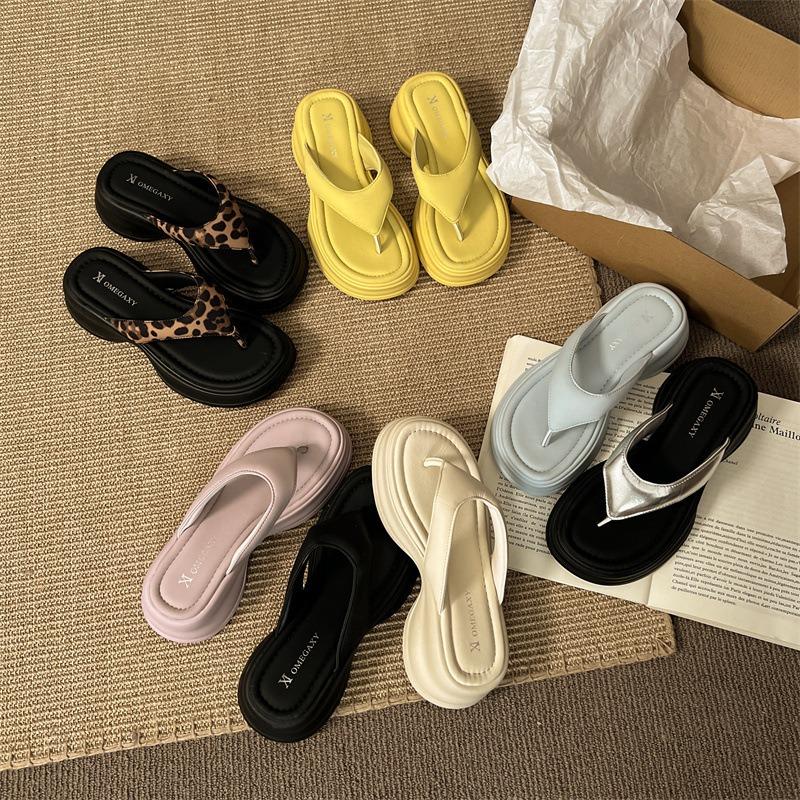 

Anti-slip Shoes Thick-soled Flip-flops New Versatile Beach Flip-flops 40 синій