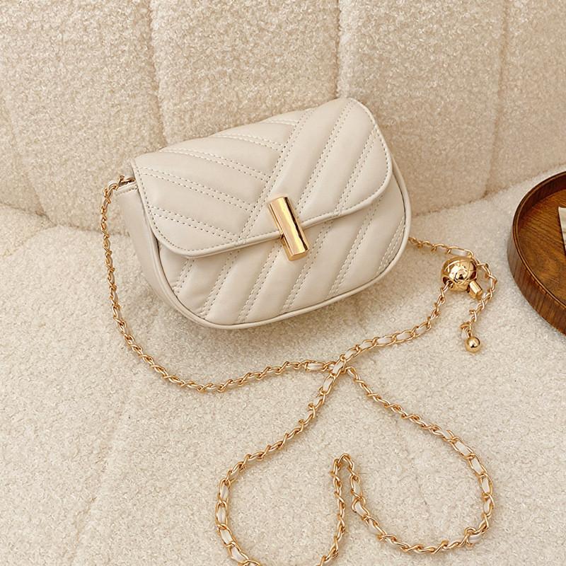 

Stunning New Fashionable Chain Bag For Women With Chic Street Style In Black Or Cream вершковий