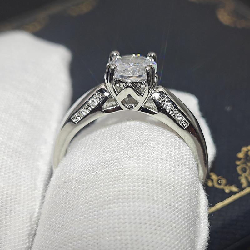 Moissanite Six-Prong Open Ring for Women – One Carat Adjustable Open