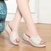 Fashionable Elegant Mother Slippers Wearing Soft Leather Sandals For Women With Thick-Soled Middle-Aged Flat-Soled Flip-Flops