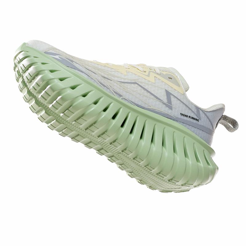 High-quality Men's Chunky Running Shoes Light Comfy Outdoor Jogging Summer Mesh Breathable Trekking Shoes Versatile Sneakers