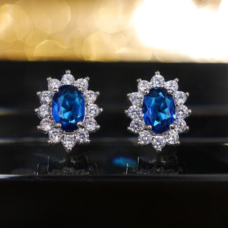 Cao Shi's new model, fashionable temperament flower-shaped colored stud earrings, women's creative generous zircon ear jewelry