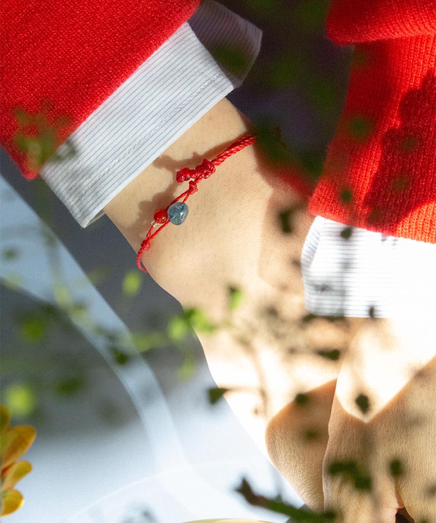 Idusum Lust Weve Love / Crystal, Apatite, Carnelian Red Bracelet