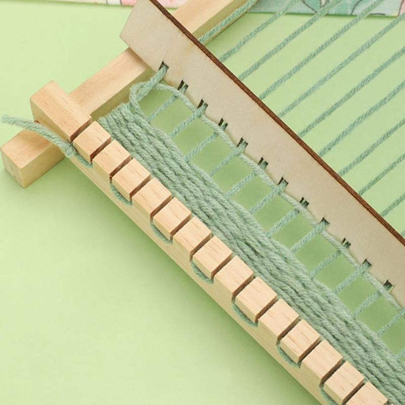 Kleine tragbare Maschine für Kinder Wandteppich-Webspielzeug Buchenholzmaterialien Leicht zu verstauen Pädagogisches Bastelset
